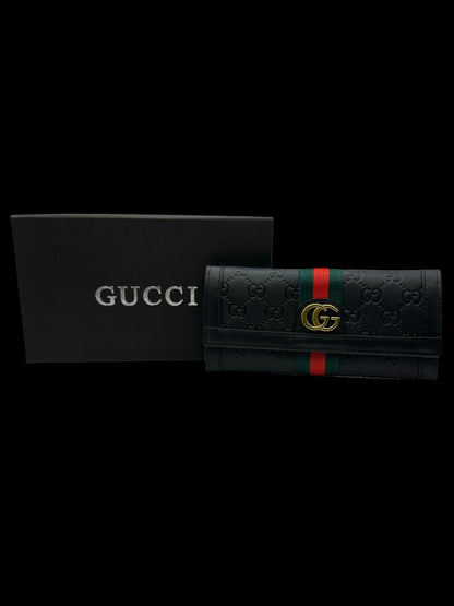 GG Button Wallet