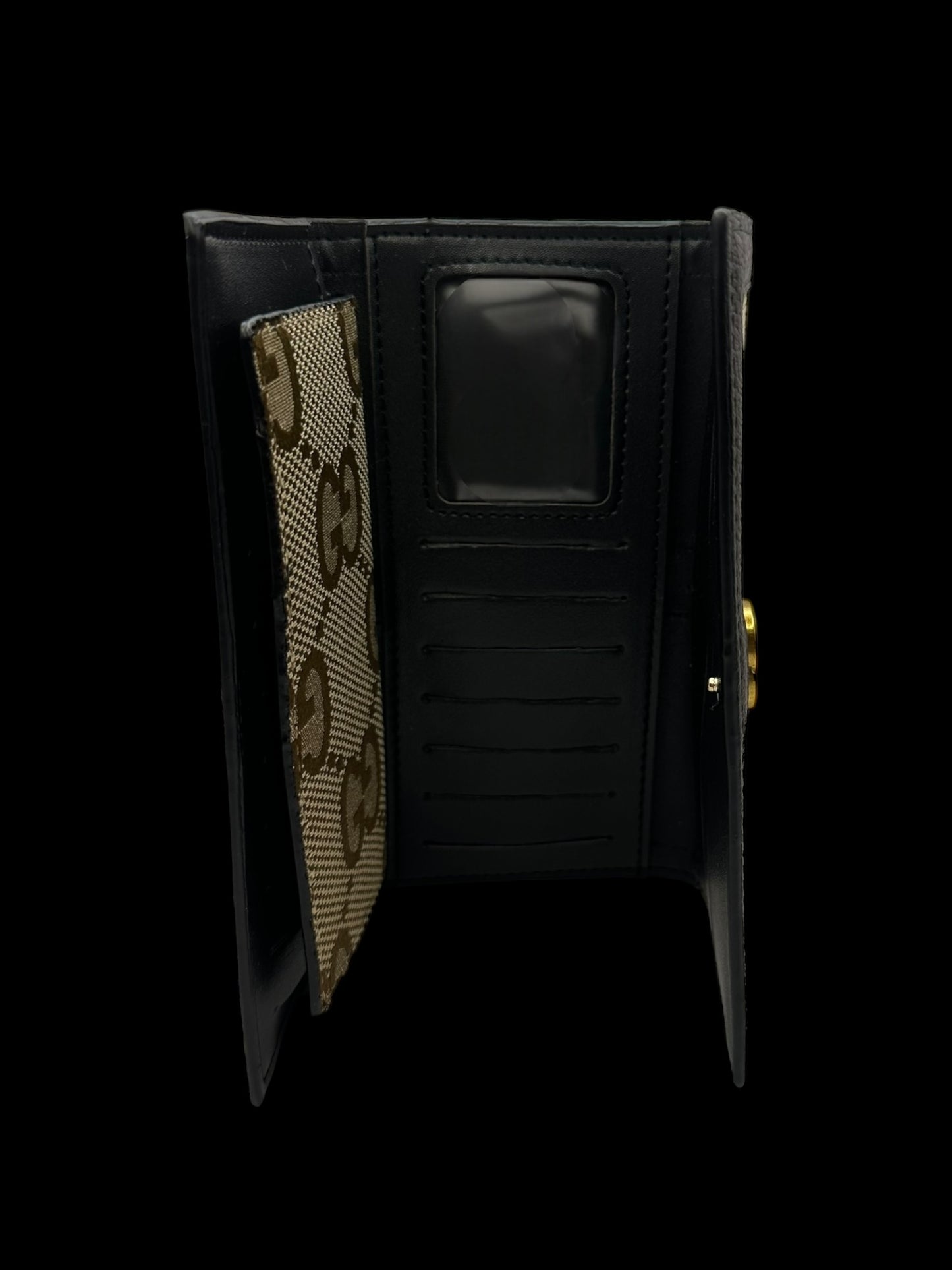 GG Button Wallet