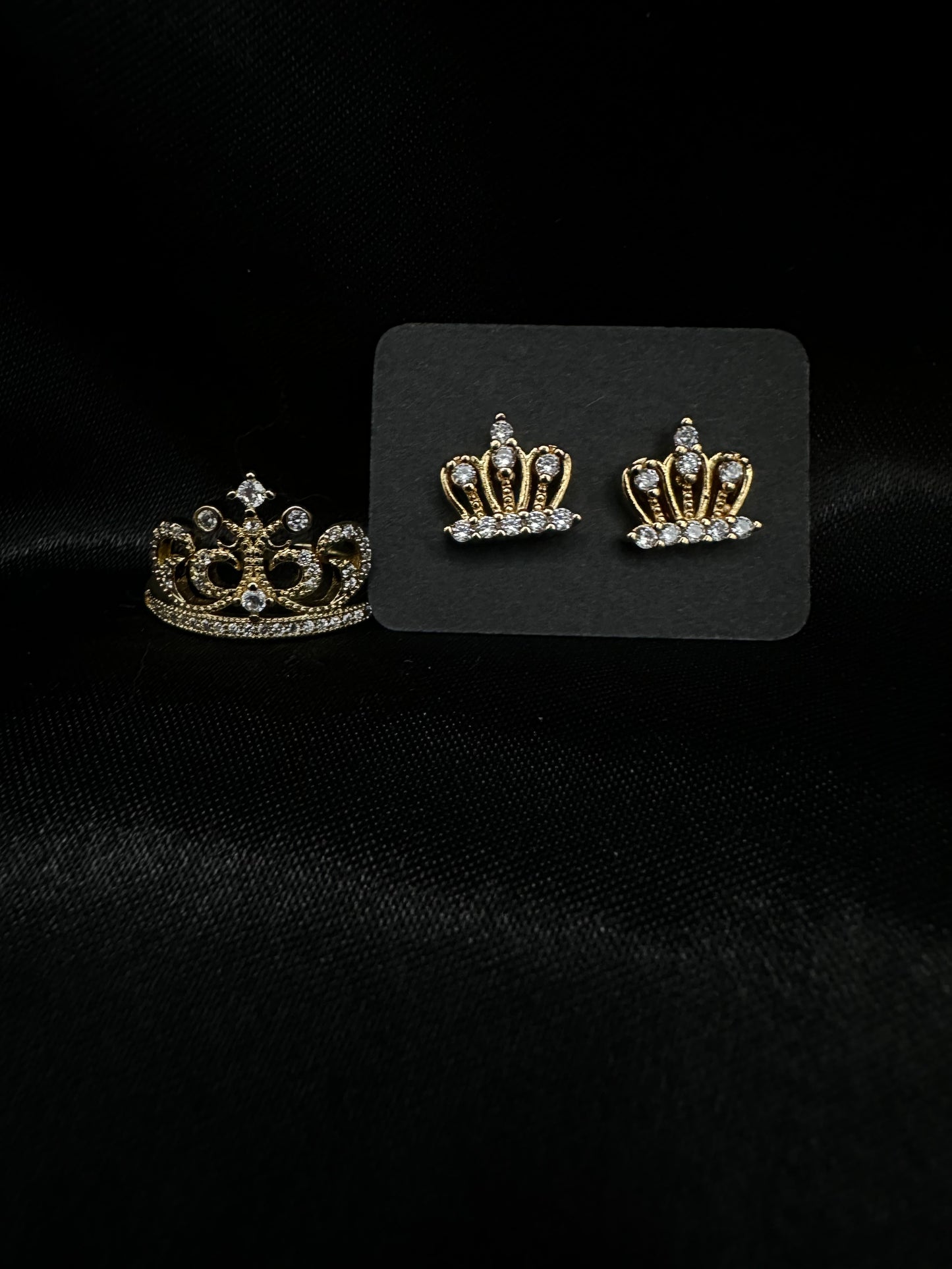 Crown Set