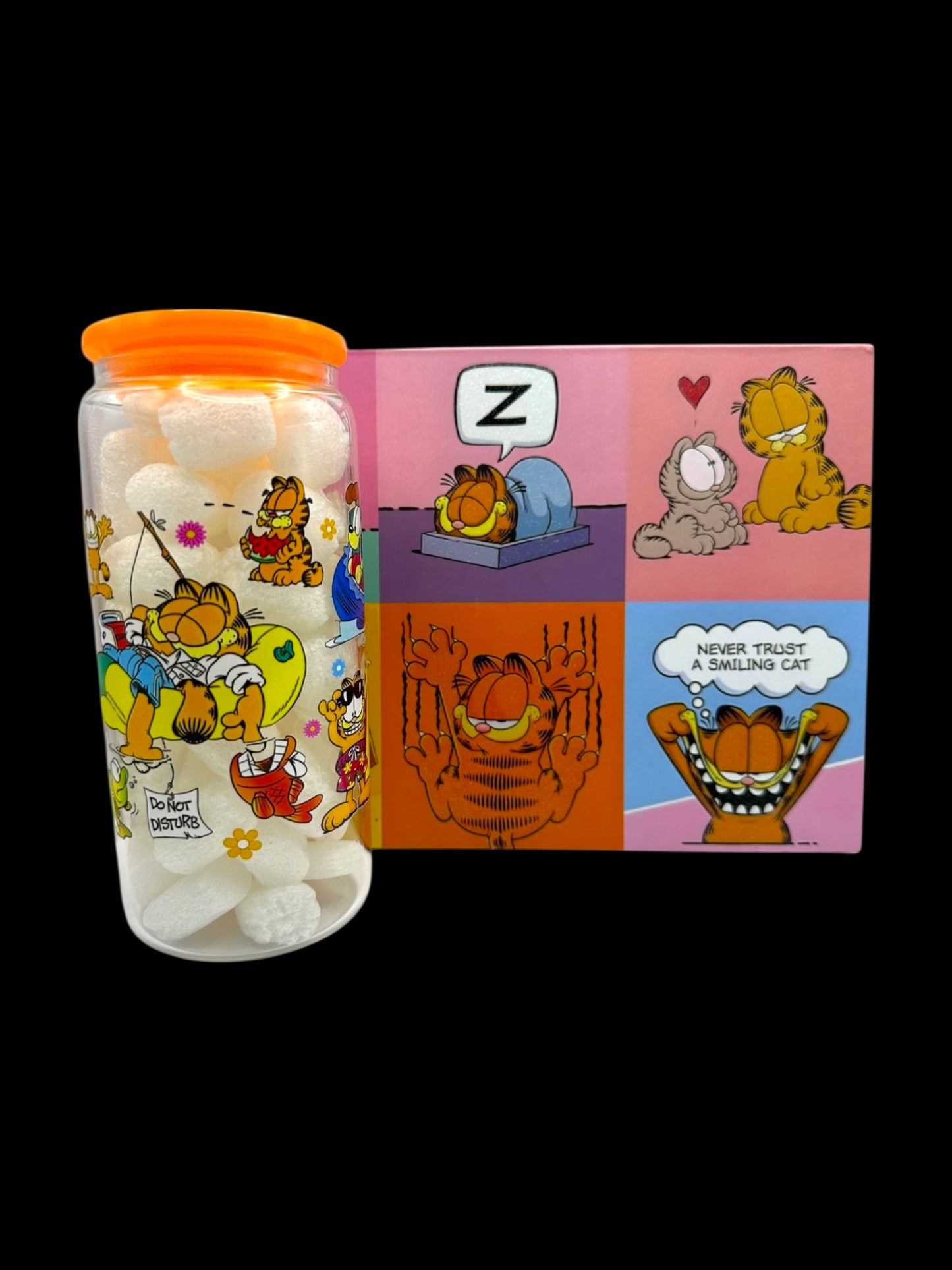 Glass cup & eyeshadow palette