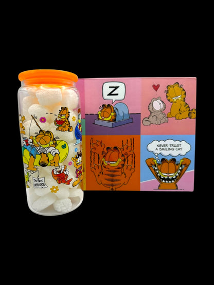 Glass cup & eyeshadow palette