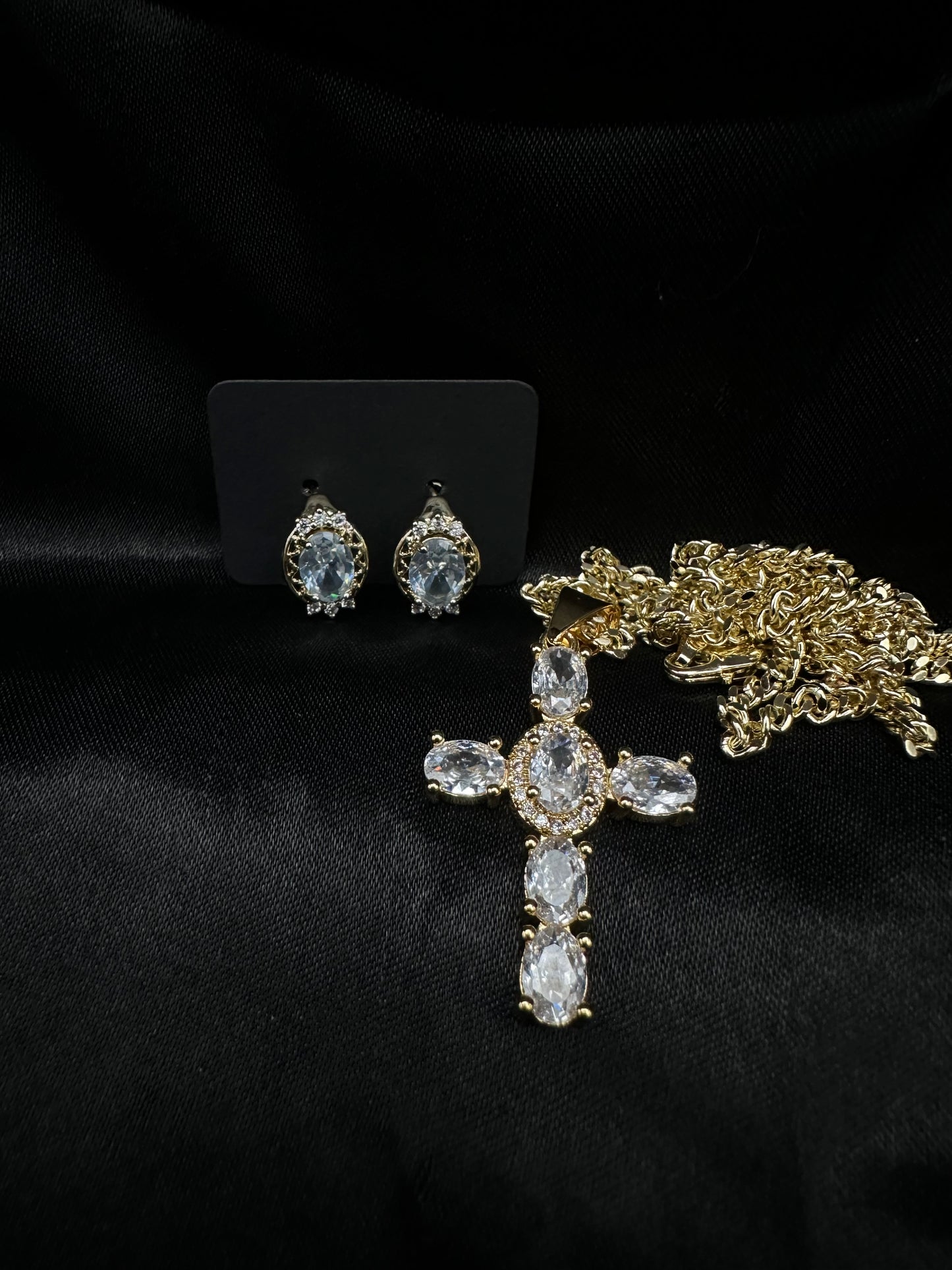 Diamond Cross Set