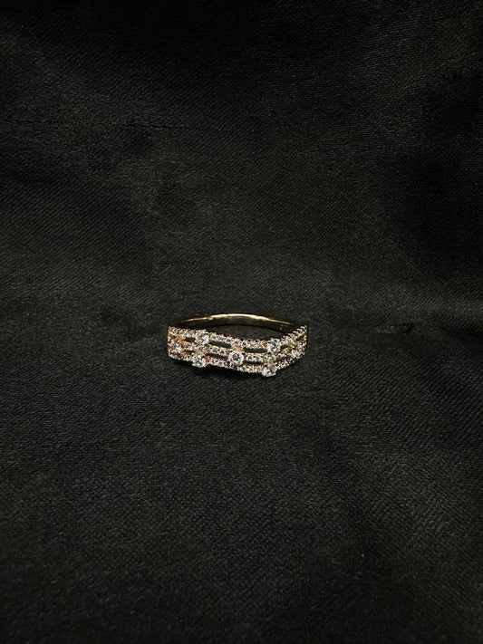 Wavy Diamond Ring